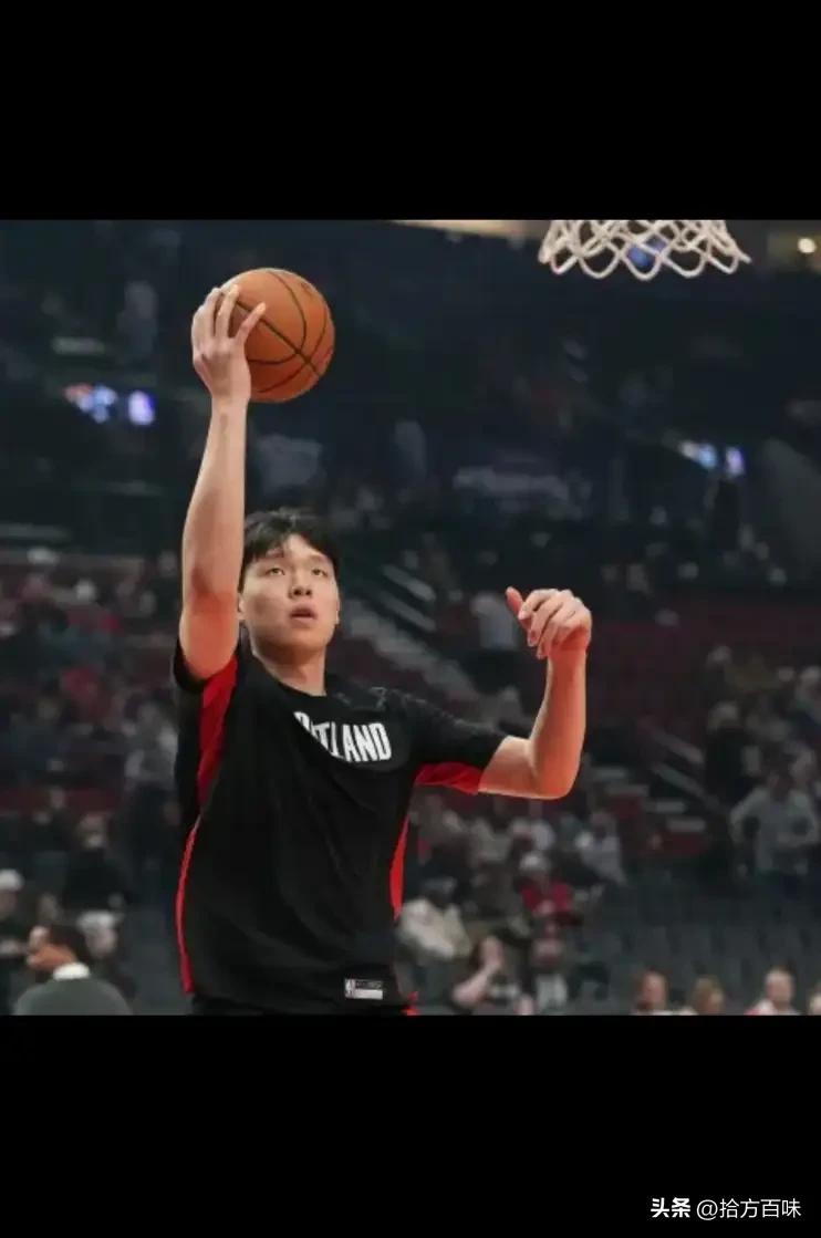 杨瀚森九投九中 打G联赛真的是鹤立鸡群 只要不断提高 未来一定能在NBA打上核心