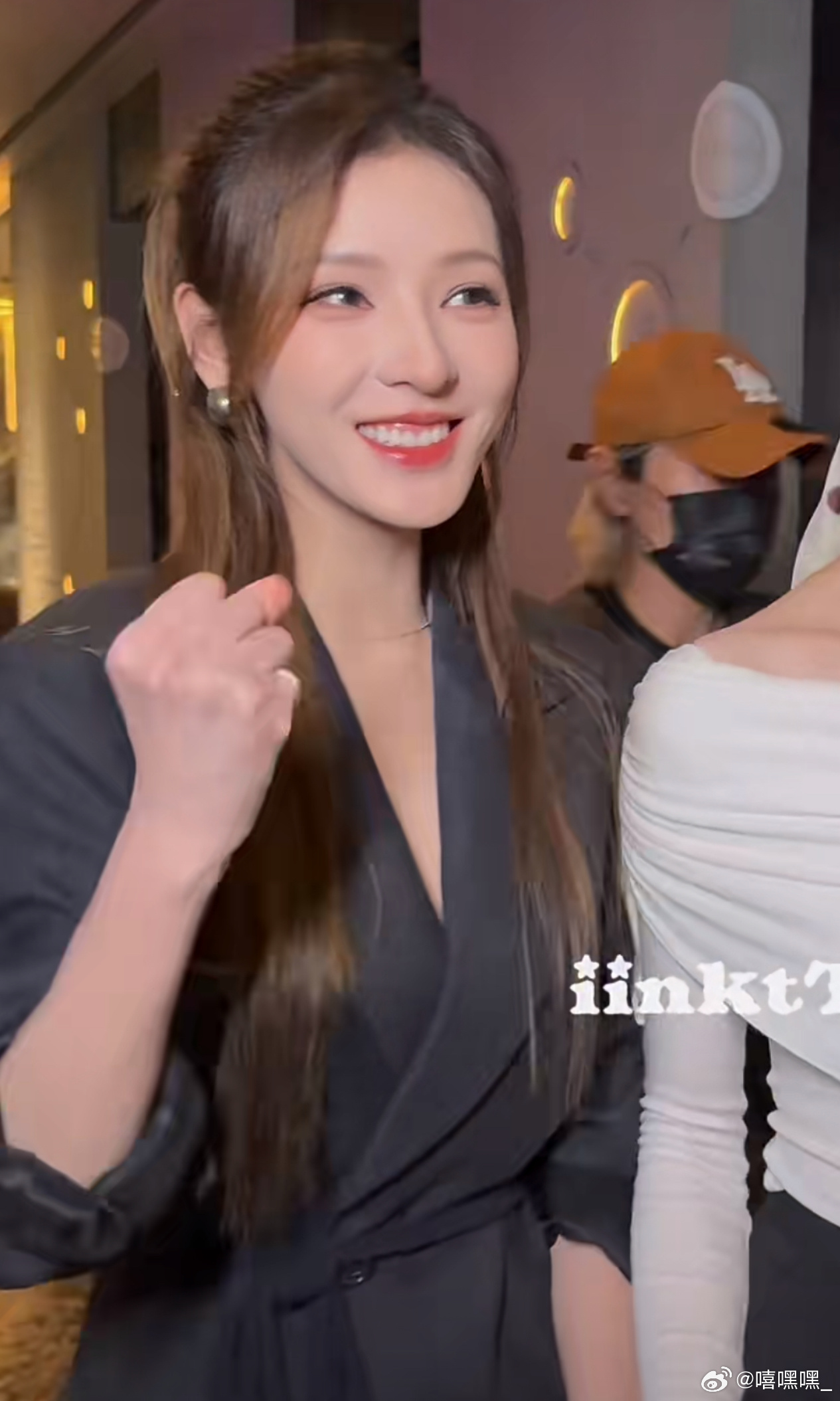 无予伦毕  💛无予伦毕 捕捉新鲜妈妈～【加油～】 