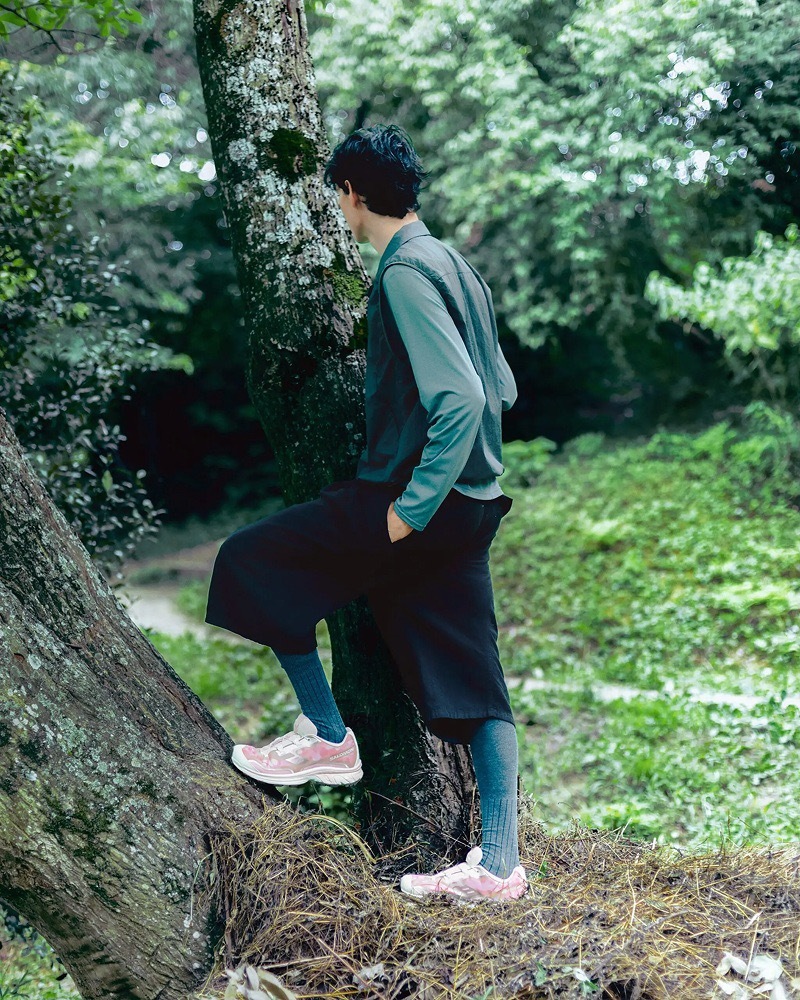 白敬亭个人品牌 GOODBAI 与 Salomon 再度携手，推出全新联名鞋款 