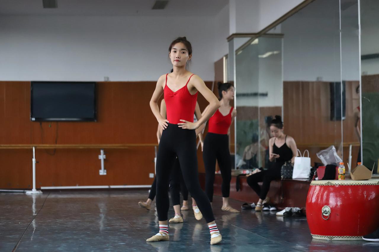 高清舞蹈美女图#中国最美舞蹈团# #每一个舞蹈都生#