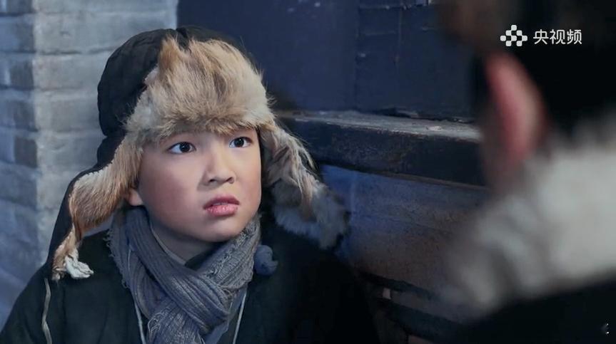 超级课本剧白洋淀1945大年初一与课本里的少年英雄相遇 大年初一，放下手机，和家