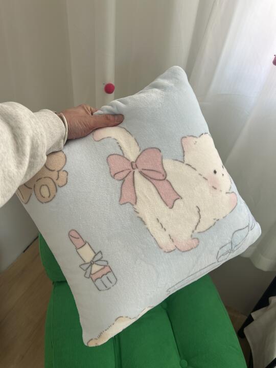 不愧是我做的抱枕！！嘎嘎舒服！！
