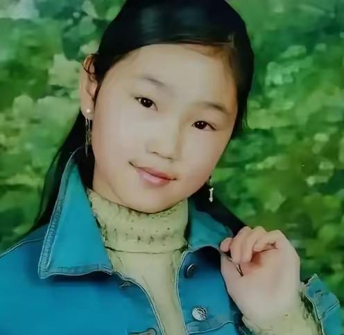 银川15岁女孩杜思思，放学路上离奇失踪，父亲苦寻整整18年，始终活不见人、死不见