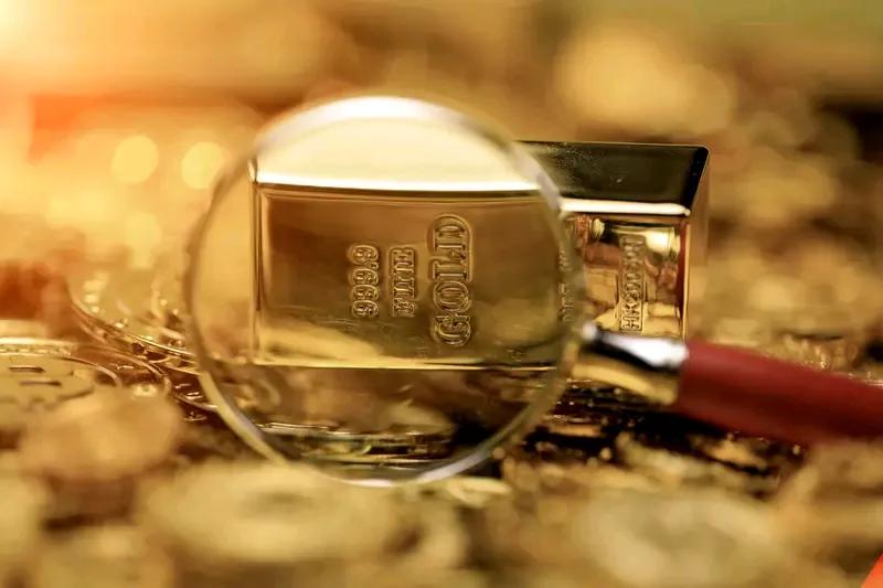 黄金又涨啦！十月上旬，黄金市场迎来“史诗级”行情。伦敦金现单周涨近200美元，历