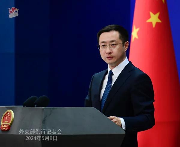 外媒记者今天（5月8日）询问中日韩领导人会议是否在5月26日举行？
法新社记者：