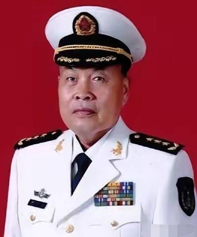 杨怀庆，山东寿光人，1958年应征入伍，1960年加入中国共产党。

寿光那地方