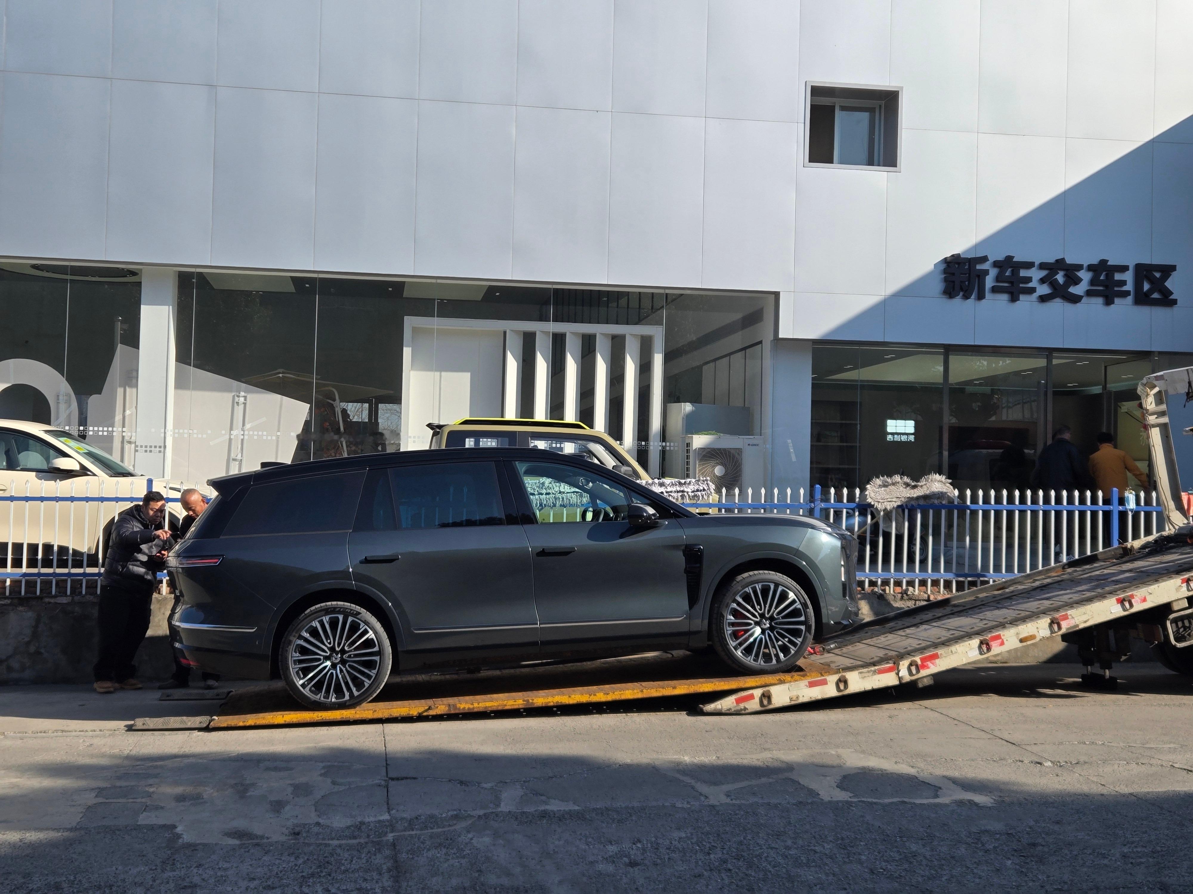 给大哥的三代8送走悄悄说一句这一会儿，可能是春节前入手三代8最好的时候就这几天一