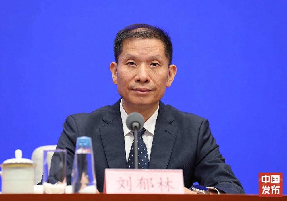 谁能想到，曾经被西方断言活不过寒冬的鸿蒙，竟硬生生把苹果iOS挤下了神坛。一季度
