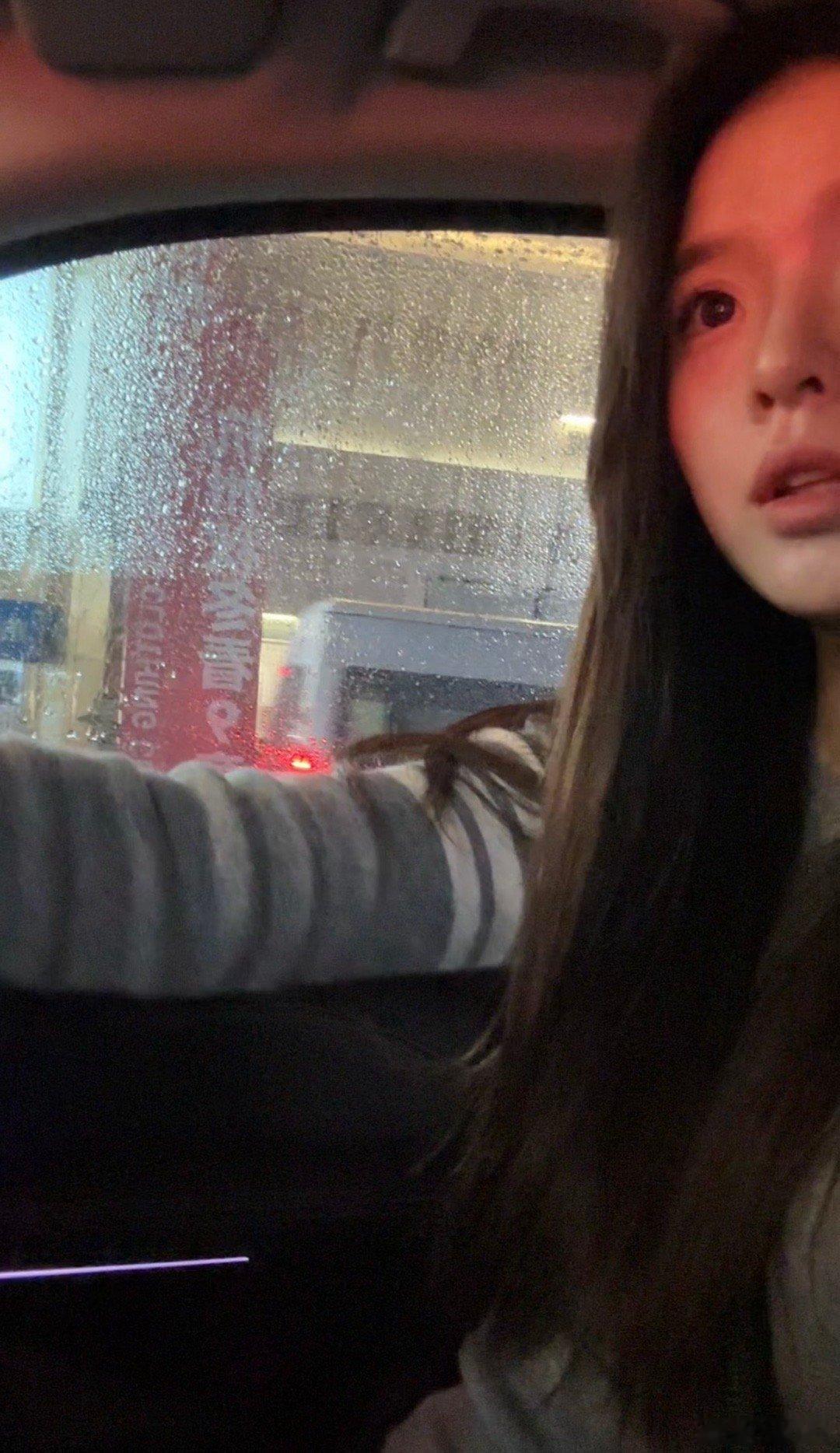 截取一张开车视角嘿嘿 ​​​