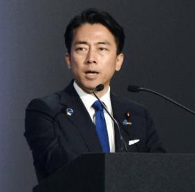 被堵门口，日本怕了！ 据NHK等多家日媒昨报道，日本防卫省7月21日发布消息称，