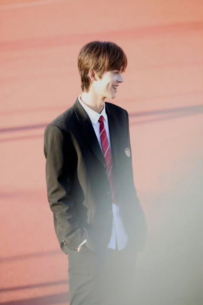 谁把谢彬彬的中药换成绿茶了谢彬彬新剧太上头了！白月光脸配绿茶操作，这反差感拉满。