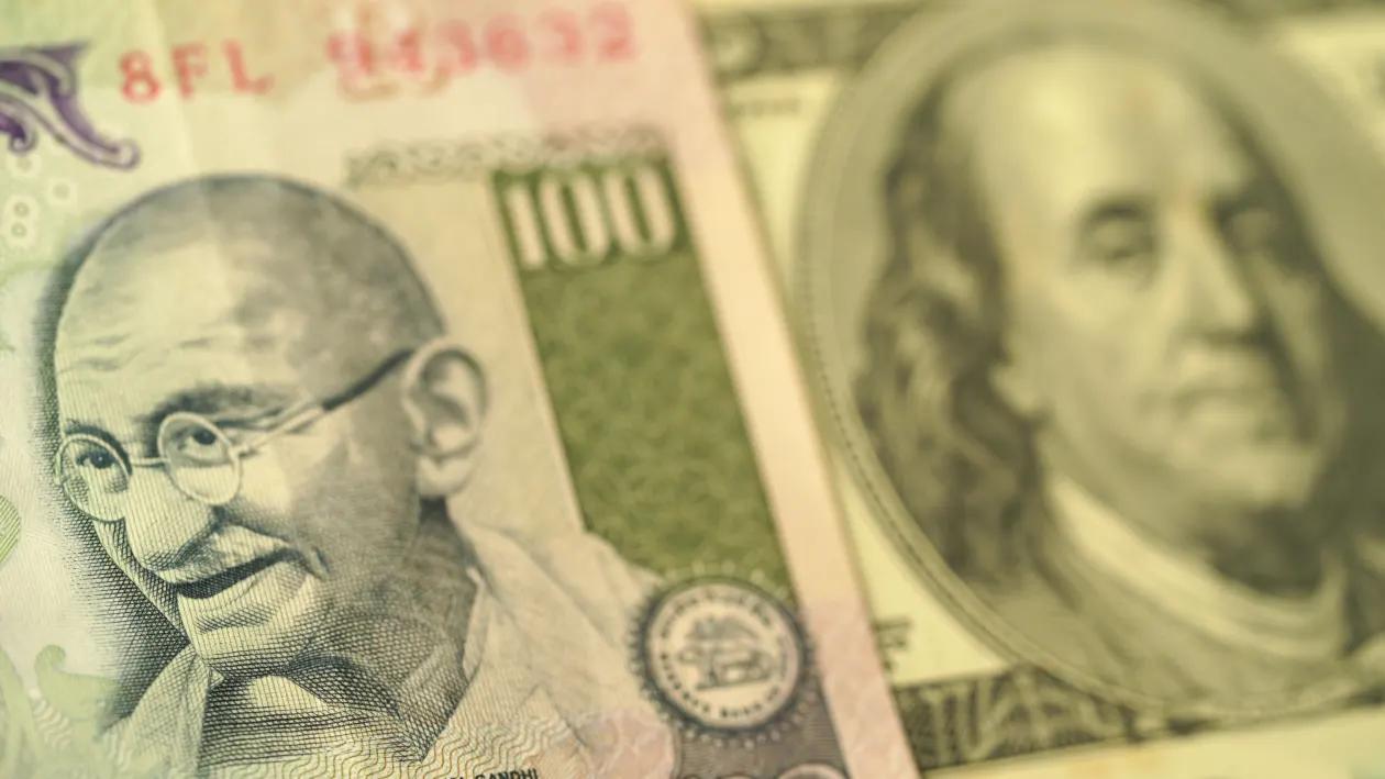 印度卢比成为亚洲年度最差货币！

今年，受与美国的贸易不确定性以及外国投资者资金