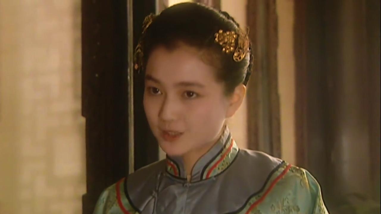 抛开李卫不谈，翠儿敢不敢招惹祁同伟？
咱就这么讲吧！
如果翠儿的院子里有杂草了，