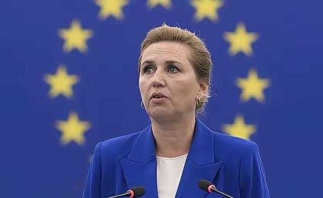 这是丹麦妥妥的阳谋啊： 你敢打我，我就大败给你看！看世界以后谁还敢买你的武器！