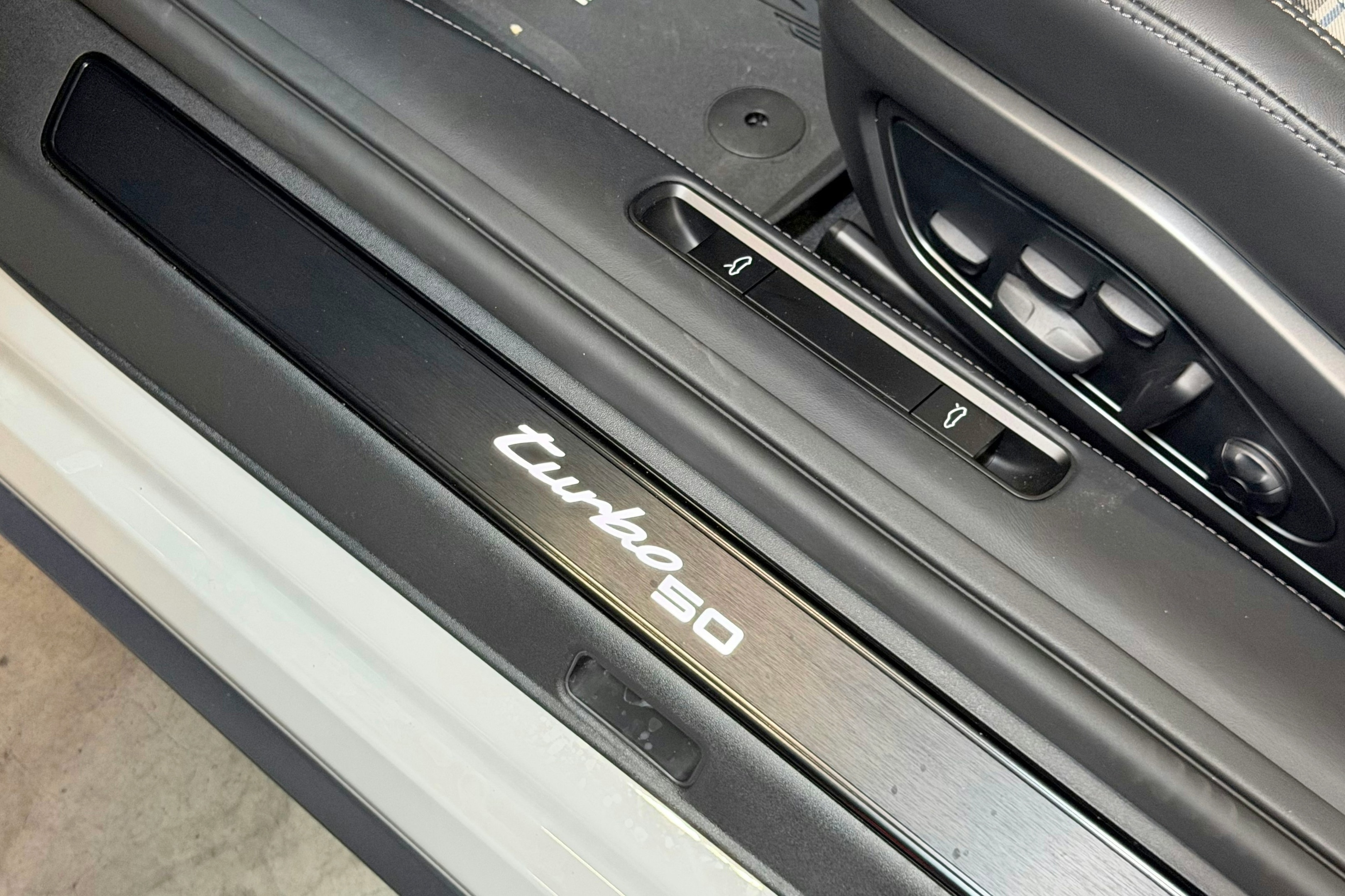 2025 Porsche 911 (992) Turbo '50 Years' 