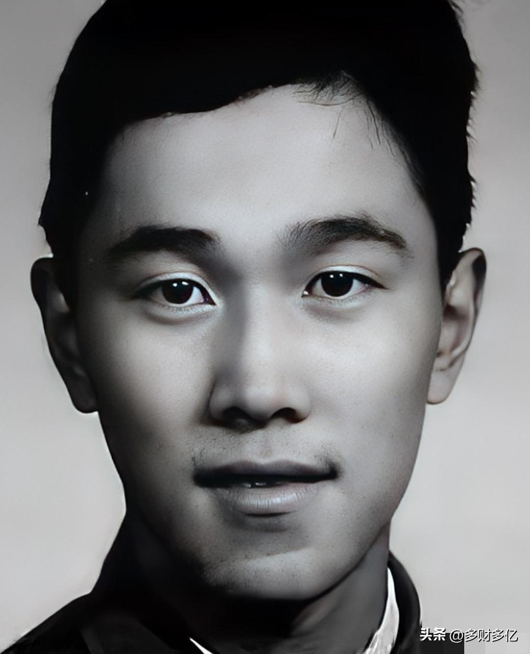 汉奸鞭打地下党突停手！梁上快断气的竟是亲外甥，人性抉择太扎心
 
一个汉奸小队长