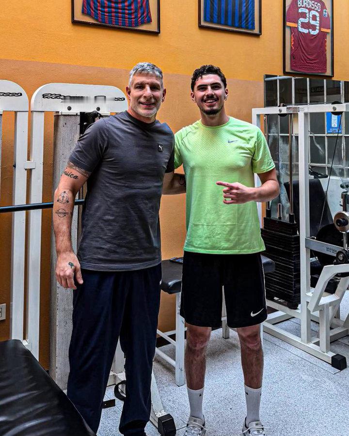欧～🇦🇷🤝 帕尼切利与阿根廷名宿马丁·帕勒莫的会面。帕尼切利阿根廷国家队关