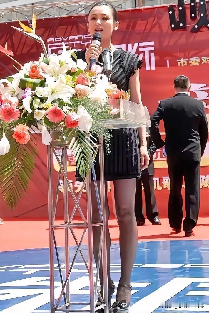 冬日生活打卡季陈红！大导演陈凯歌的老婆！当年主演《春光灿烂猪八戒》的时候把我迷的