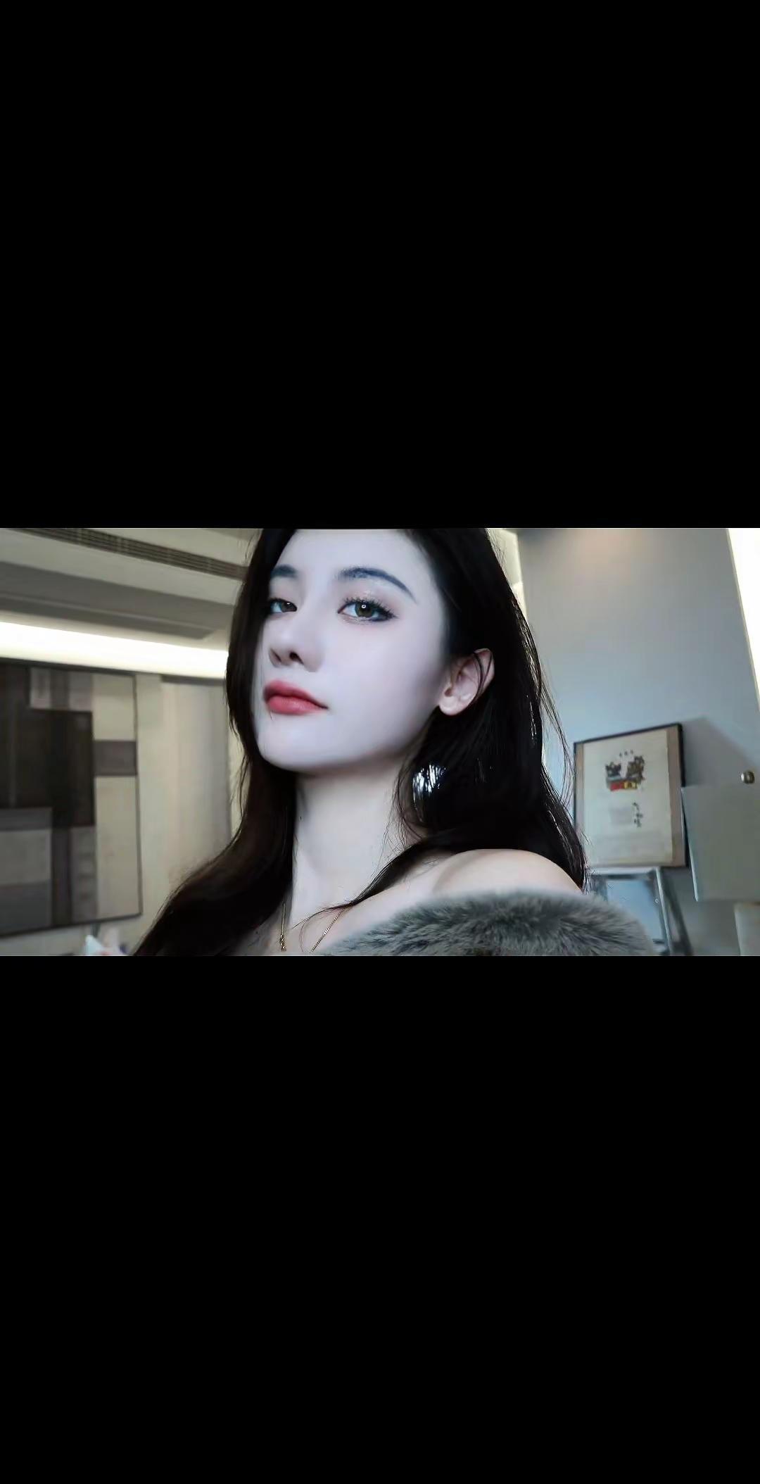 遇见你很开心。御姐 清纯可爱 阿朱 模特