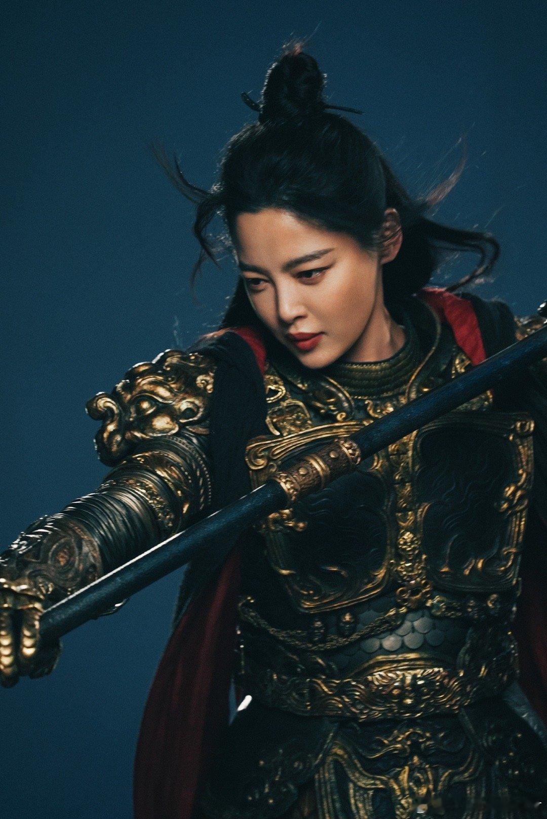 辛芷蕾集齐法师老师律师 论戏路的宽广度，辛芷蕾绝对名列前茅！从《刺杀小说家2》的