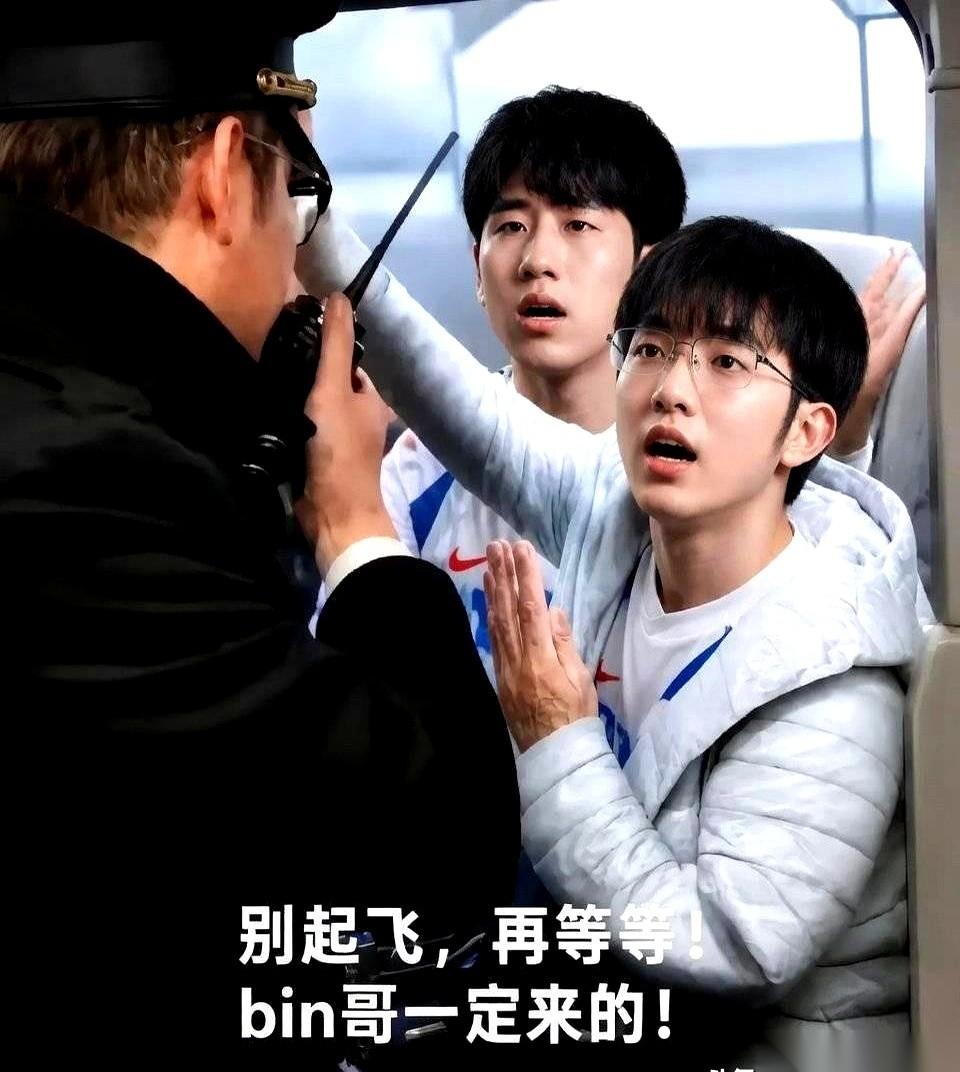 LPL的三支战队，在同一天里整整齐齐地领了被淘汰的单子。最荒诞的不是全军覆没，而