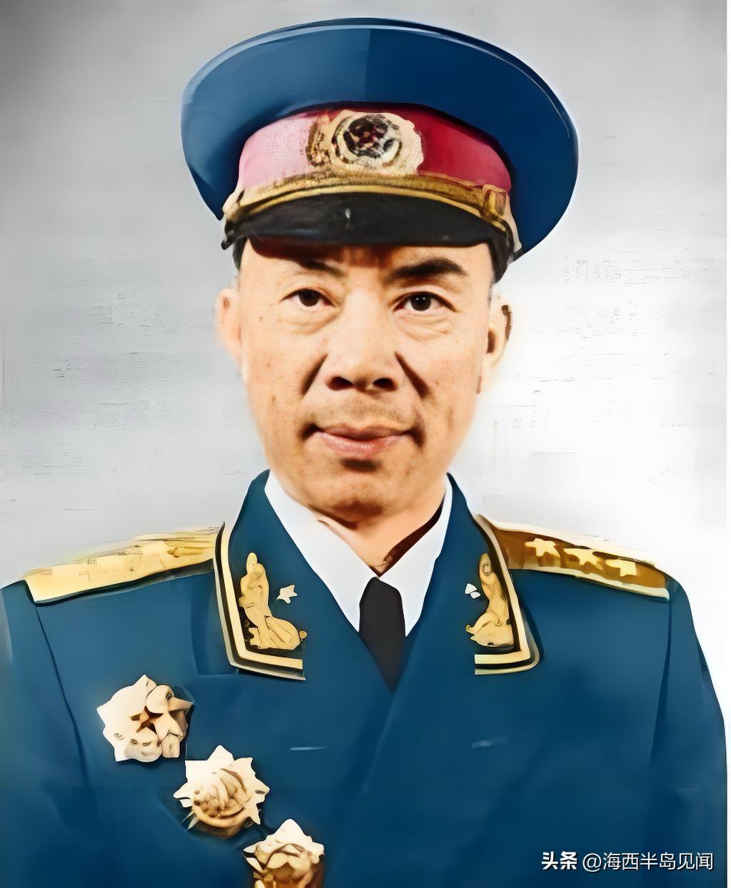 他24岁入黄埔一期，加入共产党。26岁参加南昌起义，任25师师长。37岁任八路军