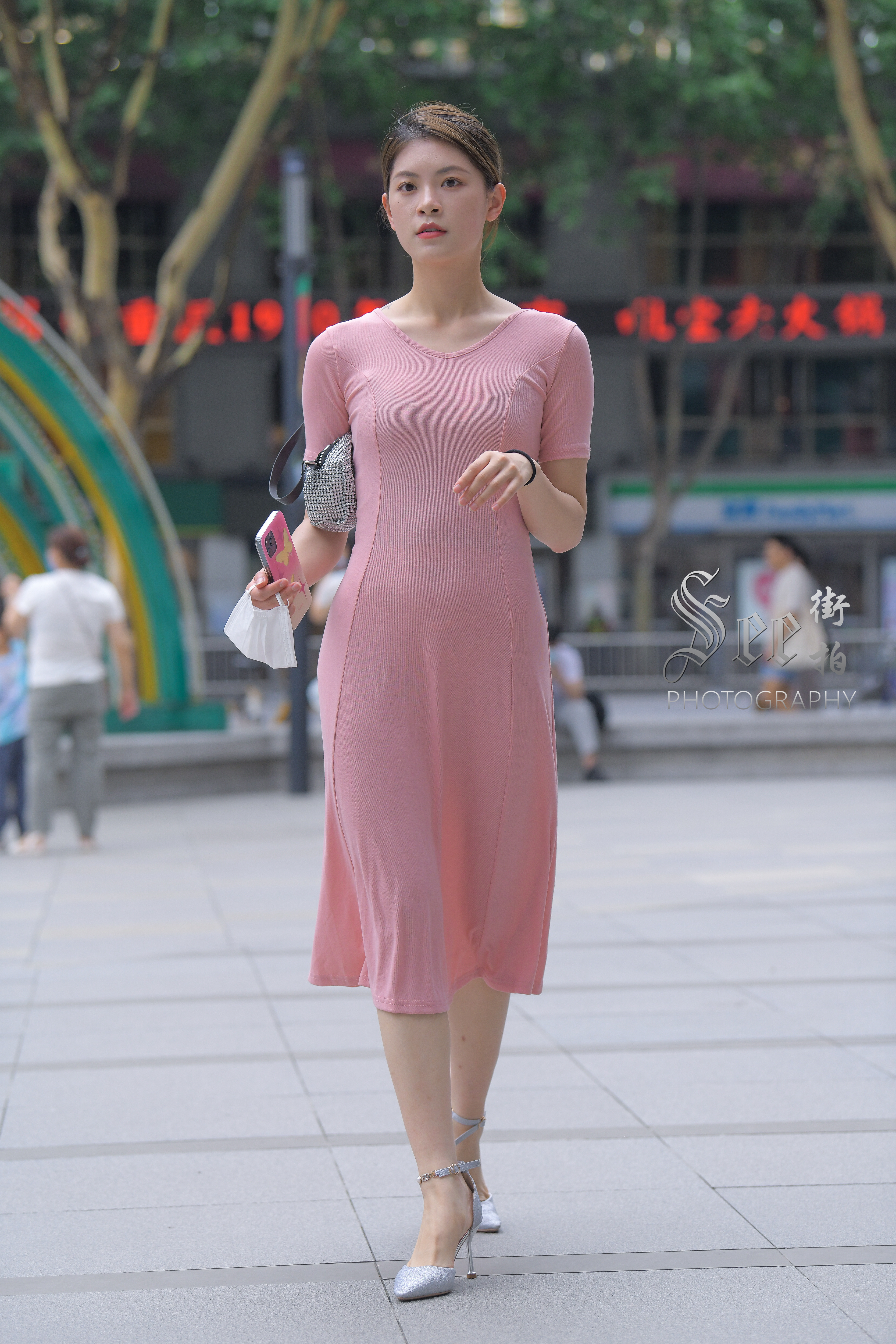 粉色长裙，柔美气质~~ ​​​