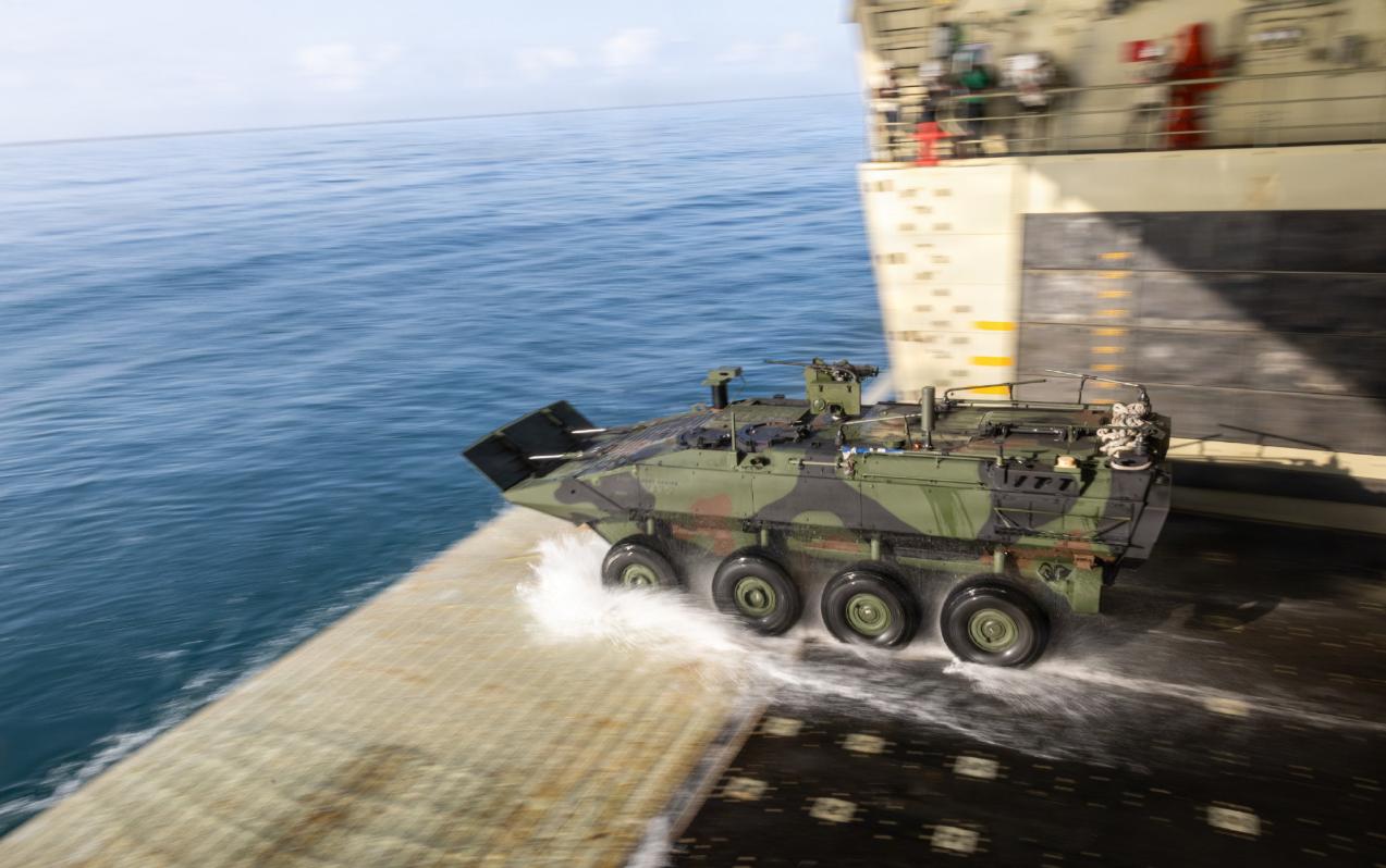 美军海军陆战队要登陆夺取哈尔克岛，更多都是烟幕，声东击西就是美军标准套路。美国现