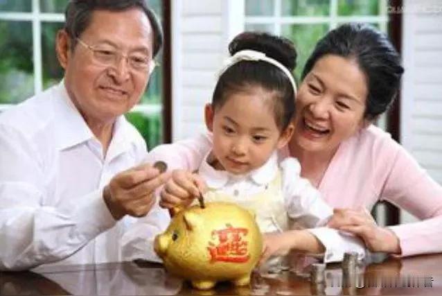 放眼当下国内经济生活，一组惊人数据足以引发全民深思，国内居民存款总额已然冲破17