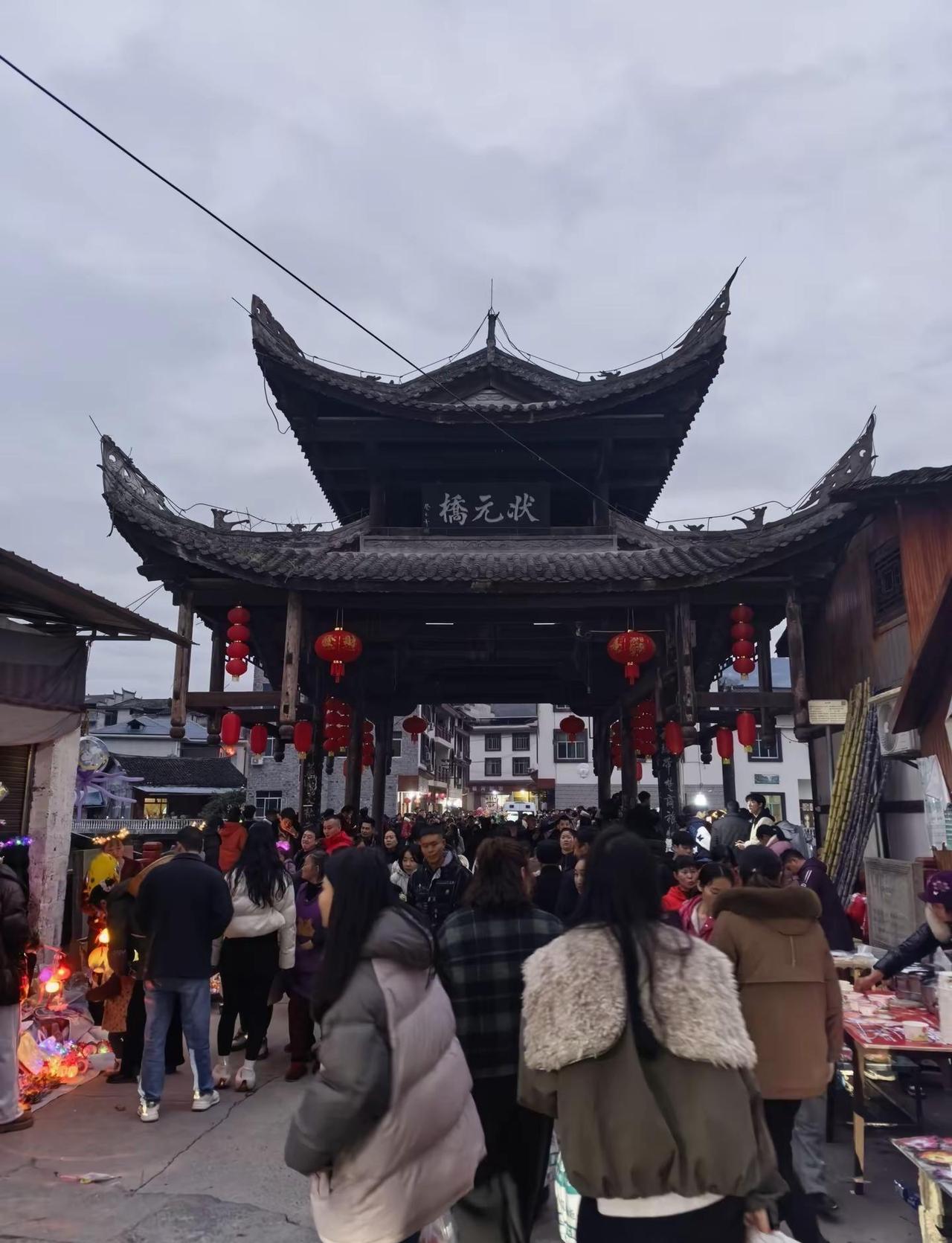 人生路漫漫 是无能为力  是无可奈何 是心有余力不足！在成长，在得到，在失去。感