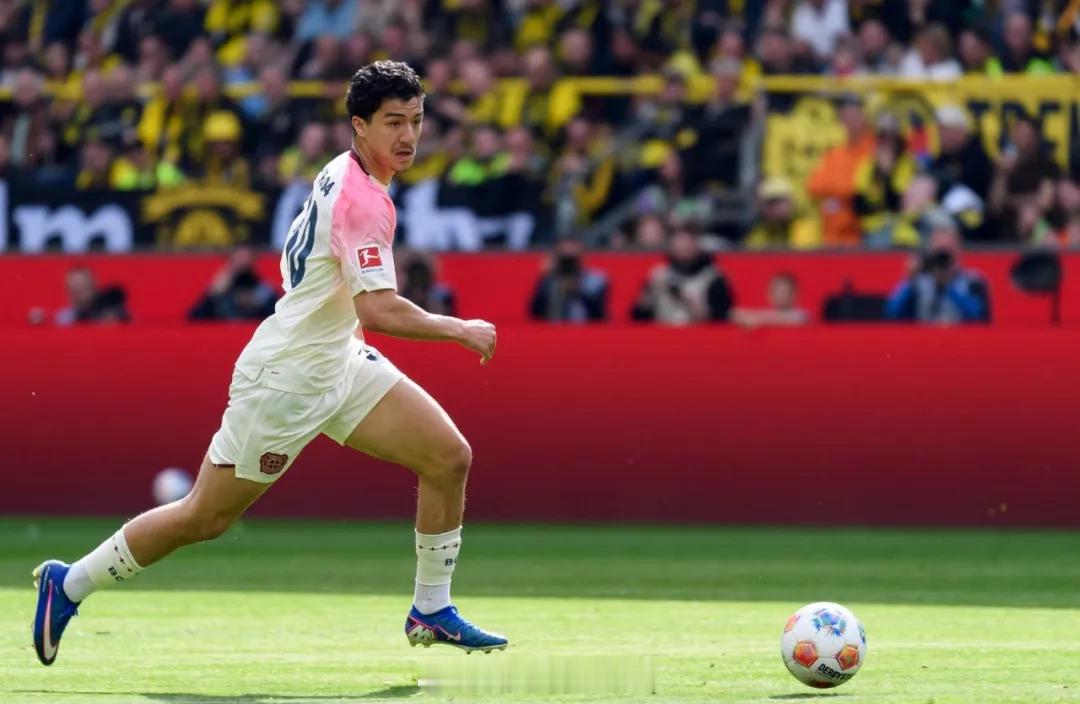 德国天空体育消息，曼城正密切关注易卜拉欣-马扎。现年20岁的马扎本赛季已经贡献5