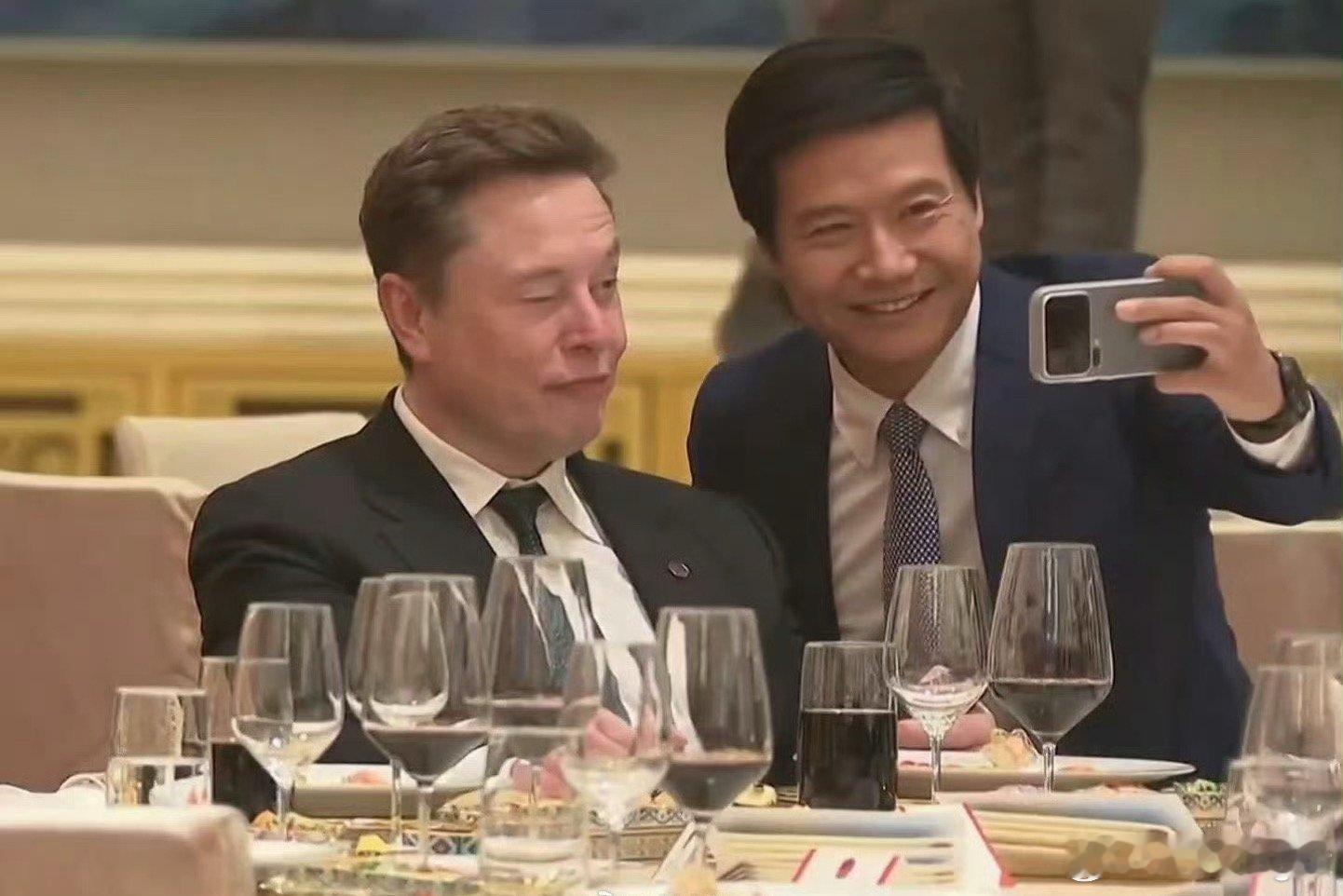 小米下次新车发布会应该没有对标特斯拉了吧。特朗普访华欢迎宴会 