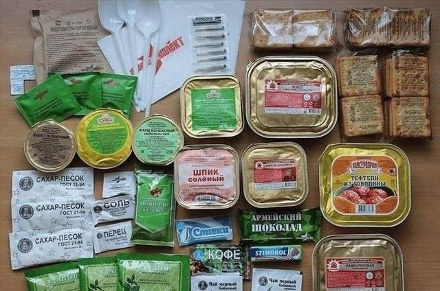 一旦战争爆发，真正能救命的，并非黄金和存款，而是这三样：1. 三箱压缩饼干别指望