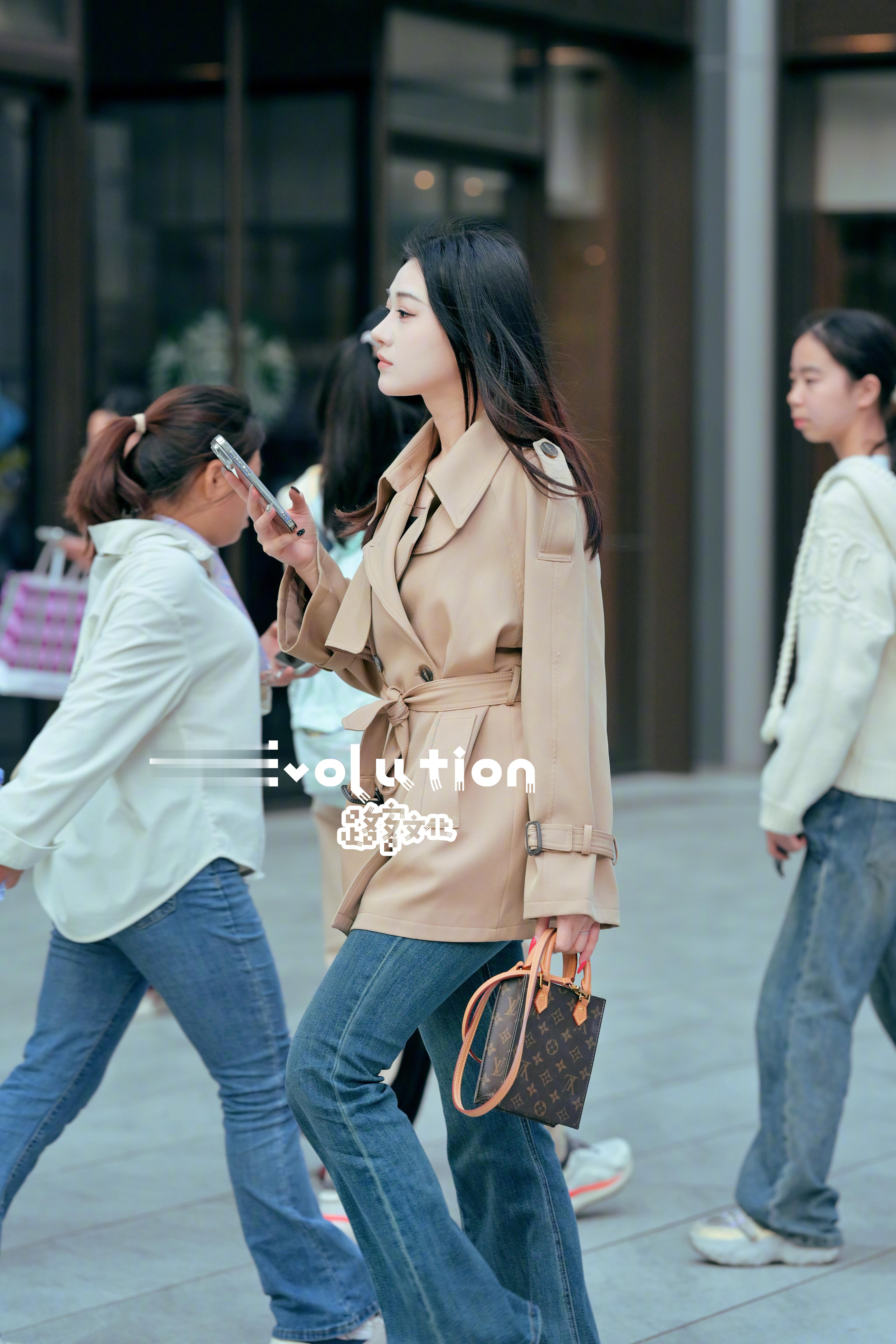 侧面特写来一张 