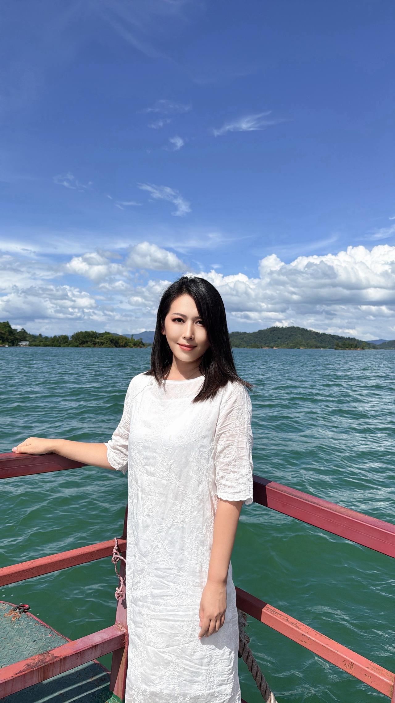 人生就是自我修行，只有不断的向内走，安顿好心，安顿好自己，才能从容行走于世间，活