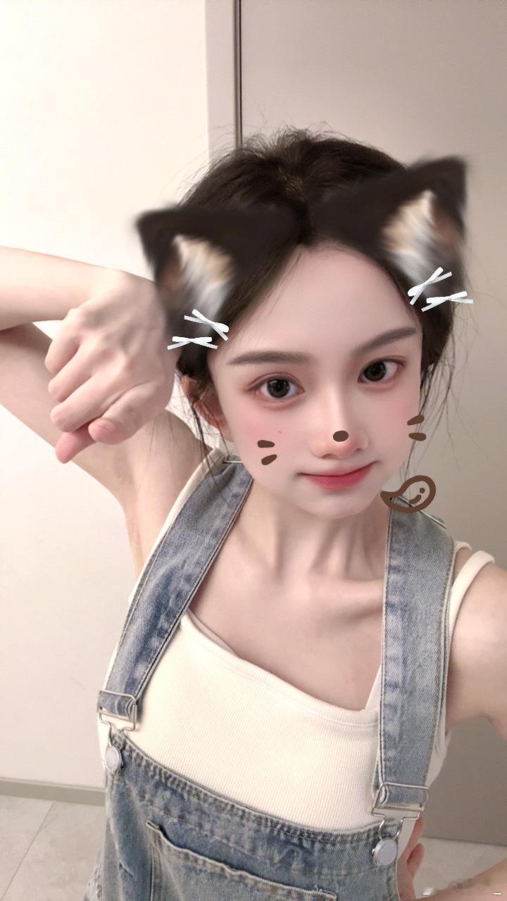 马秋元[超话] 这个世界 不能 没有 甜妹！🎀左右逢元生活有星意 ​​​
