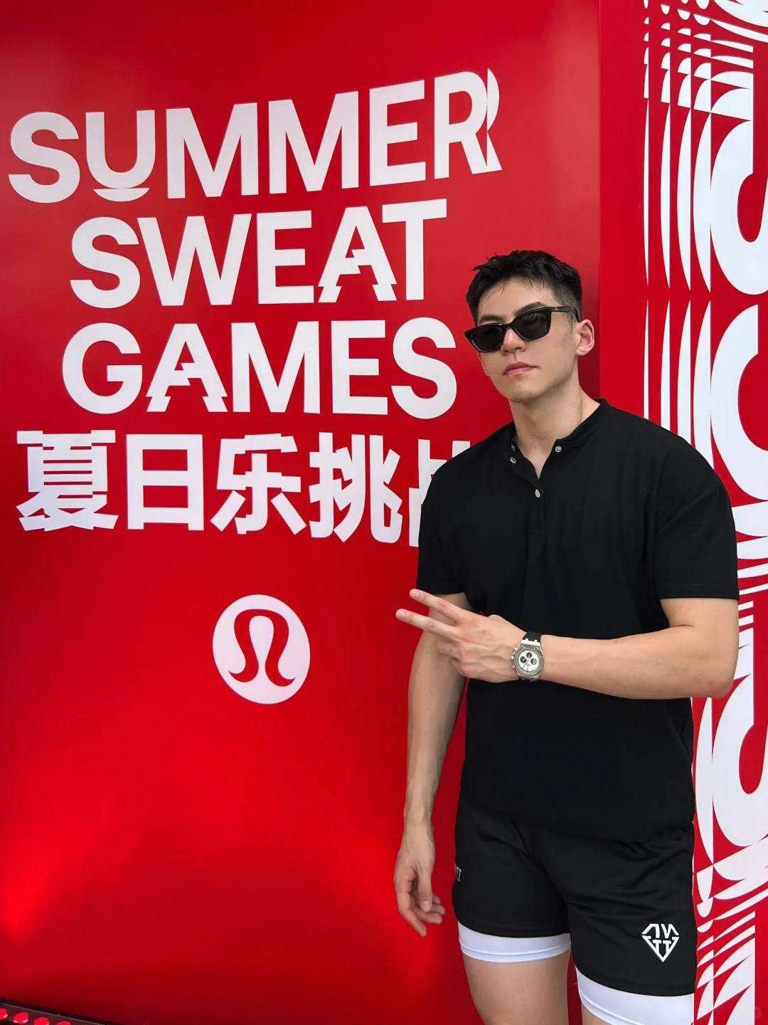 是什么让我看到好多健身体育生帅哥！