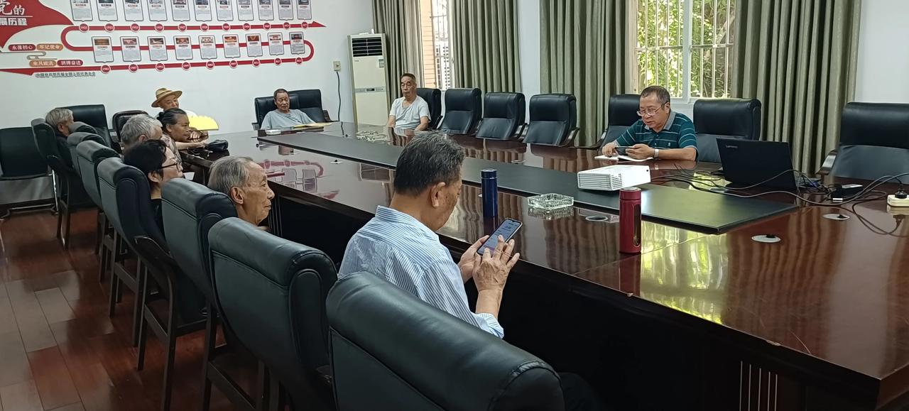 退休后，如何活得快乐又充实？关键做好这几点！
 
退休，本应是人生的新篇章，可为