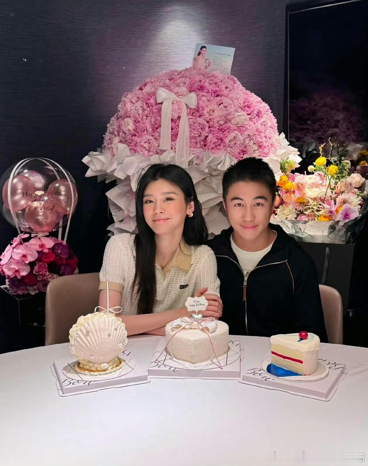 富贵家族婚姻典范，一直很磕她们，终于要举办婚礼啦奚梦瑶何猷君6月1日举行婚礼