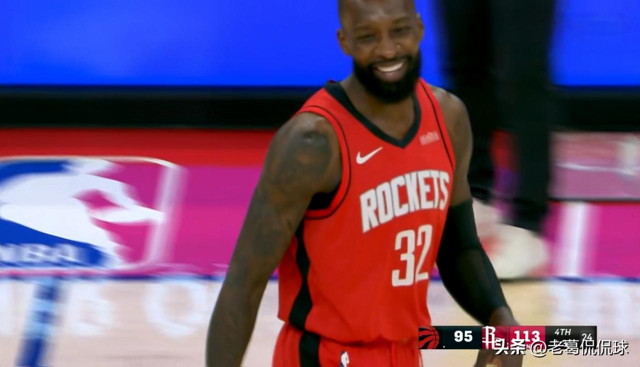 火箭老将杰夫-格林真是太想得分了！在今天火箭主场以113：99击败猛龙的比赛中，