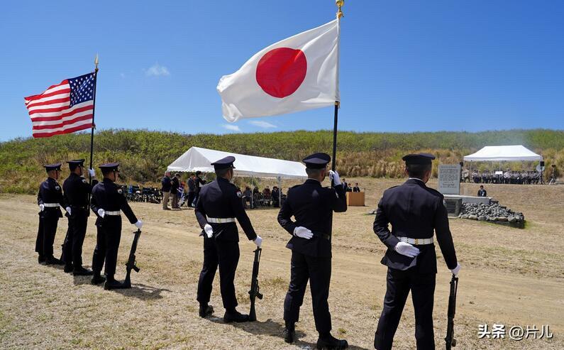 突发消息！日本防卫大臣再次点名中国。3月28日，日本防卫大臣小泉进次郎亲自赴太平