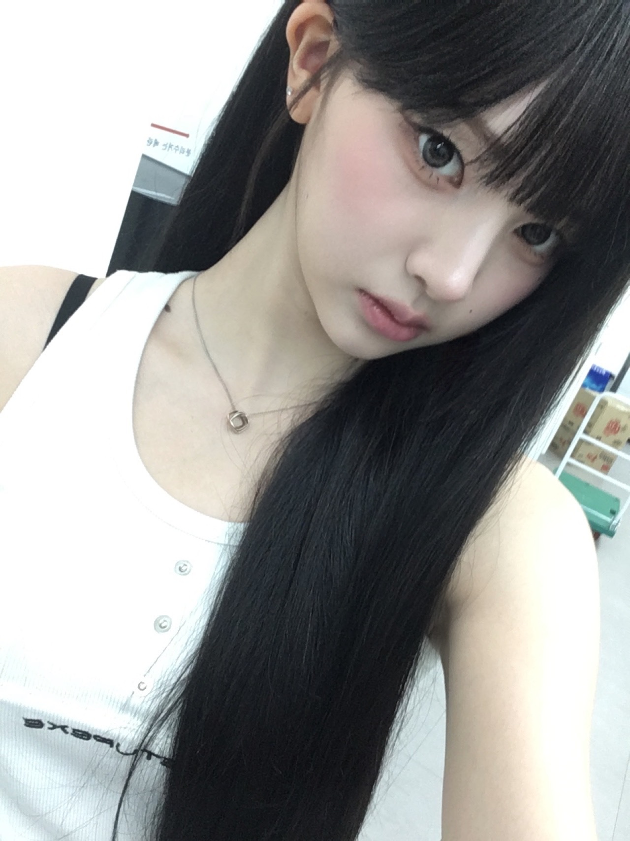 因为是夏天 所以很幸福tripleS组合郭妍知