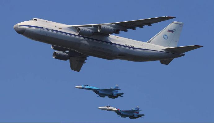 每天认识一件兵器 安-124“鲁斯兰”运输机［苏］机长：68.96米翼展：73.