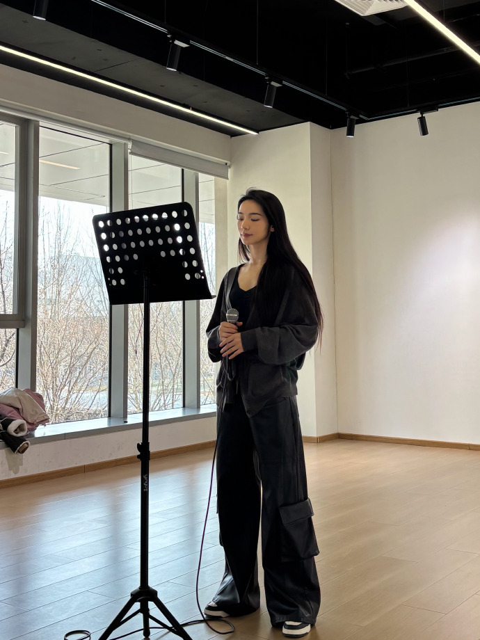 浪姐7买股代斯代斯好美，这个腰绝了！排练日常也是很辛苦的捏，期待代斯的舞台！乘风