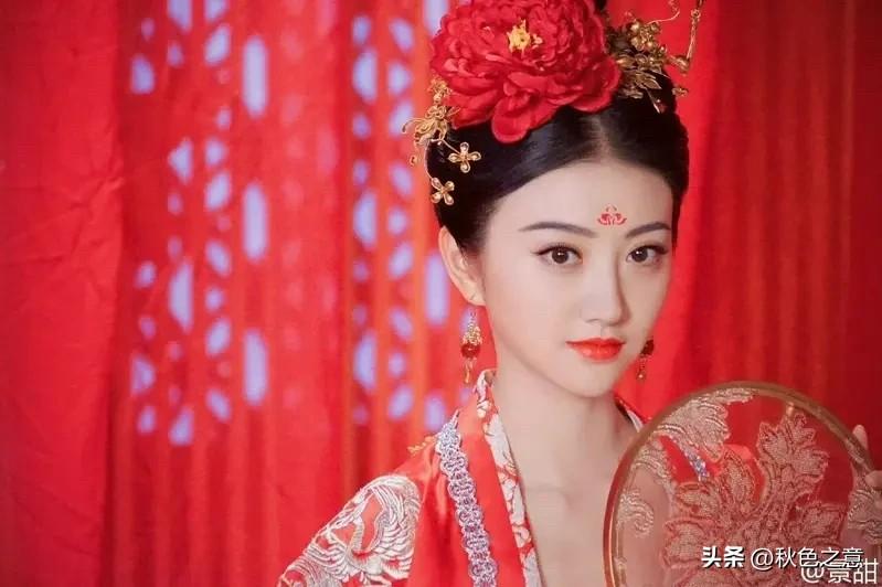 抛开八卦看景甜：比起舆论风波，她的演艺作品更值得讨论

近日景甜因情感风波热度暴