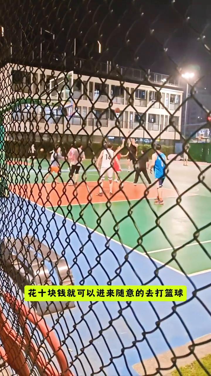 平安无事随拍：2026.5.11楼下体育公园慢跑4公里。
平安无事随拍。今天是2