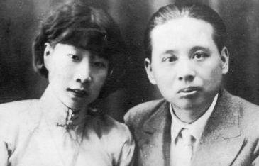 1913年，18岁的张恨水对相亲对象一见钟情，洞房花烛夜张恨水掀起新娘的盖头时，