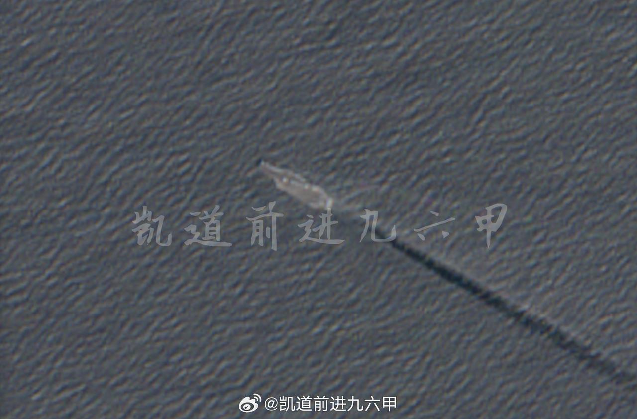 3月7日的卫星图显示，美军林肯号航母位于阿拉伯海西北部向西北方航行，距伊朗海岸最