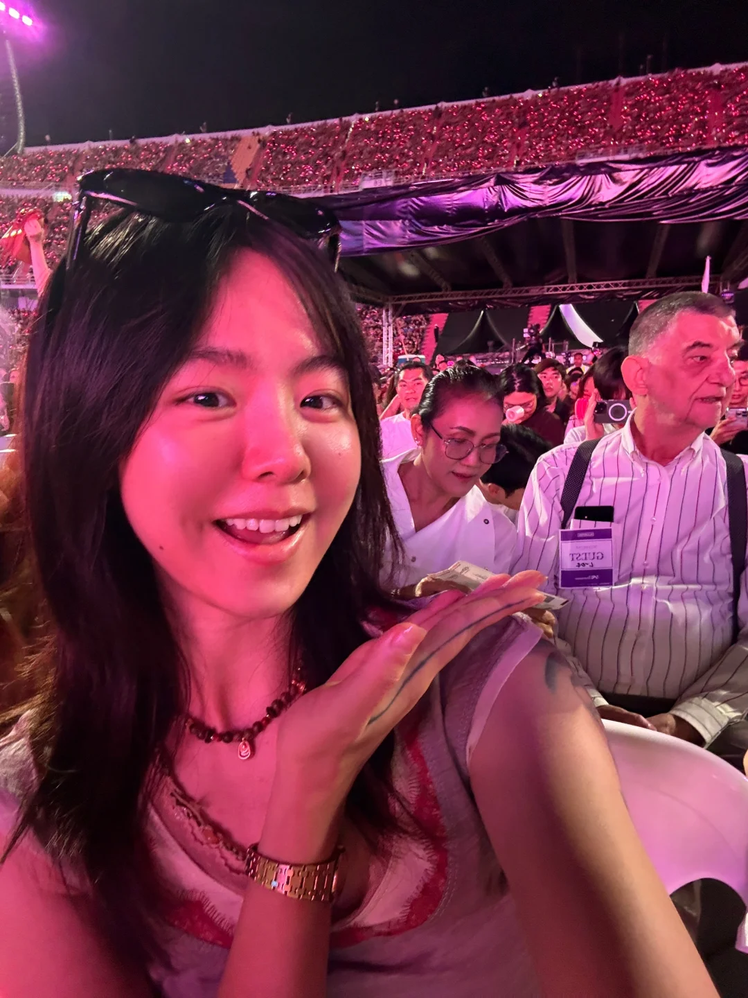 BP曼谷🇹🇭一转头Lisa爸妈坐在我后面