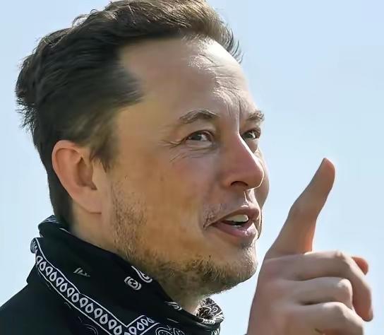 马斯克发声，语出惊人：“唯一能让美国摆脱债务危机、避免破产的办法，就是发展人工智